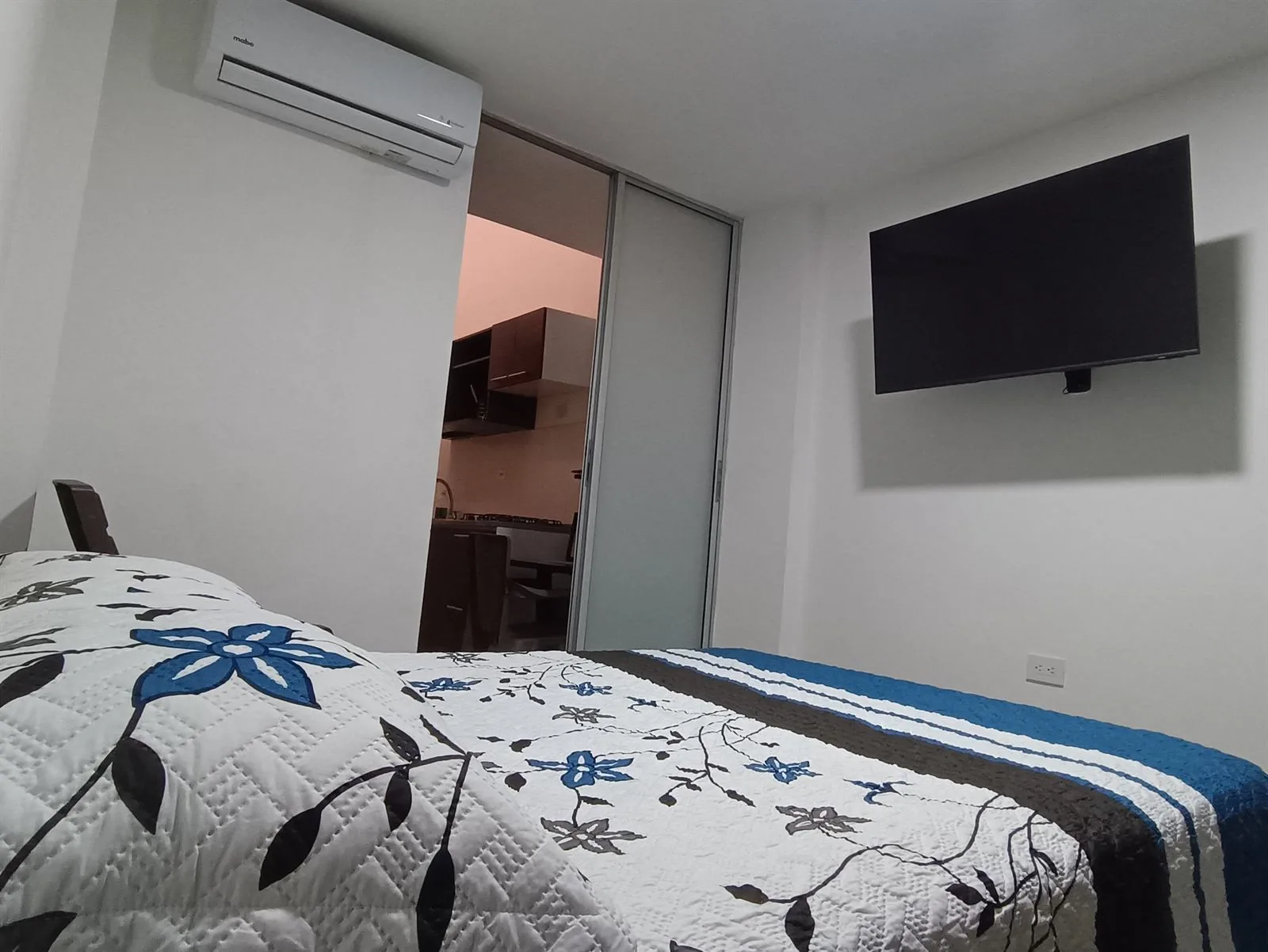 Habitación del apartaestudio 102